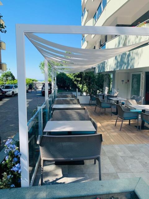 Hotel Majestic Gabicce Mare Exterior foto