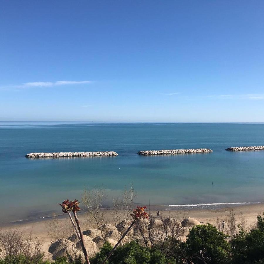 Hotel Majestic Gabicce Mare Exterior foto